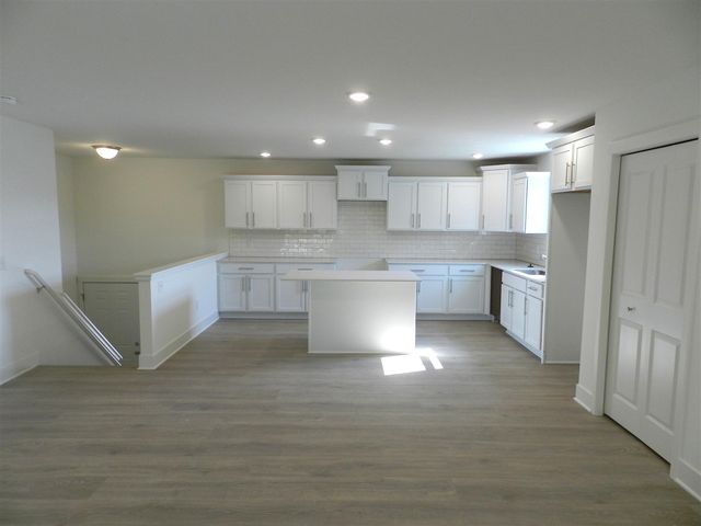 558 Swan River Drive, Benton Harbor, MI 49022