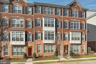 19277 HARLOW SQ #D-422, Leesburg, VA 20176