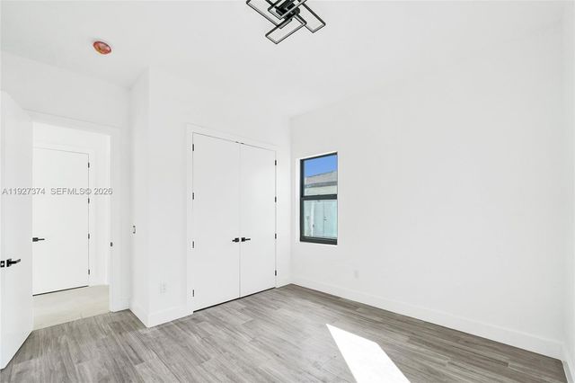 13023 Davie Oaks Dr, Davie, FL 33325