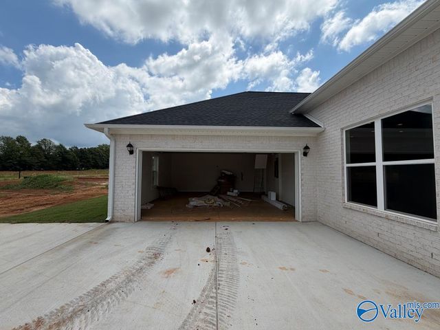 26387 Old Town Drive, Athens, AL 35613