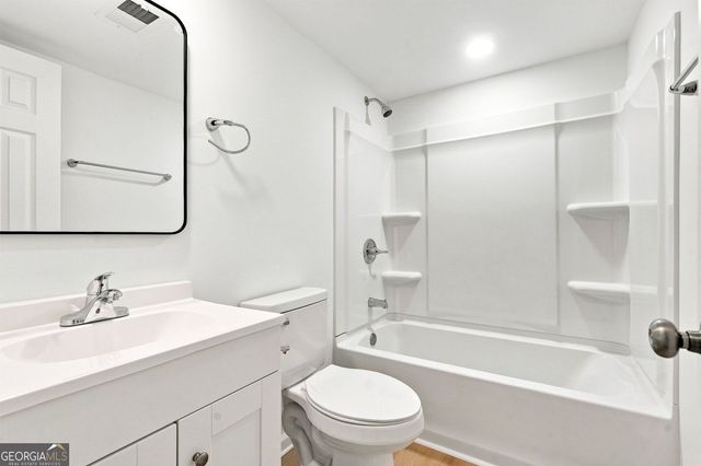 5095 Roswell Road 203, Sandy Springs, GA 30342