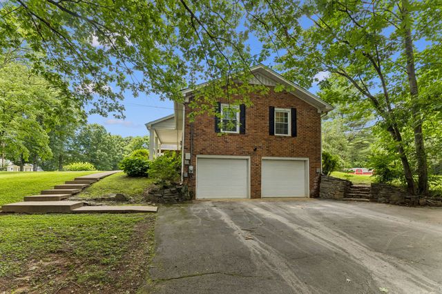 110 Jefferson Dr, Columbia, TN 38401