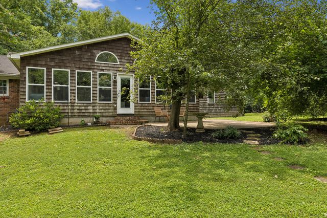 110 Jefferson Dr, Columbia, TN 38401