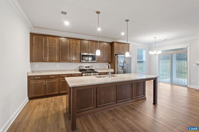 21 BLACKBERRY PL, Zion Crossroads, VA 22942