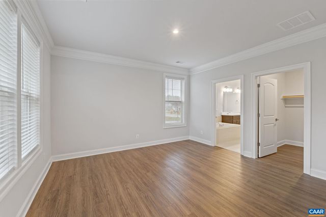 21 BLACKBERRY PL, Zion Crossroads, VA 22942