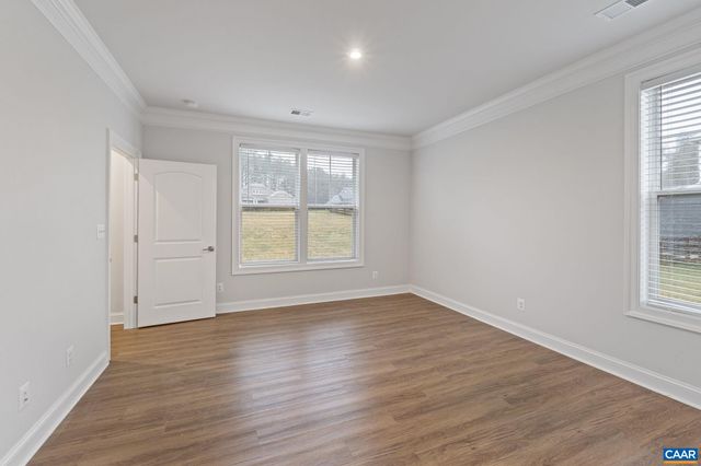 21 BLACKBERRY PL, Zion Crossroads, VA 22942