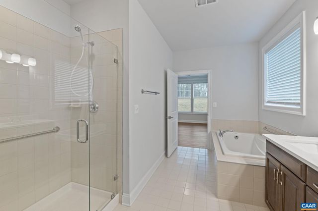 21 BLACKBERRY PL, Zion Crossroads, VA 22942