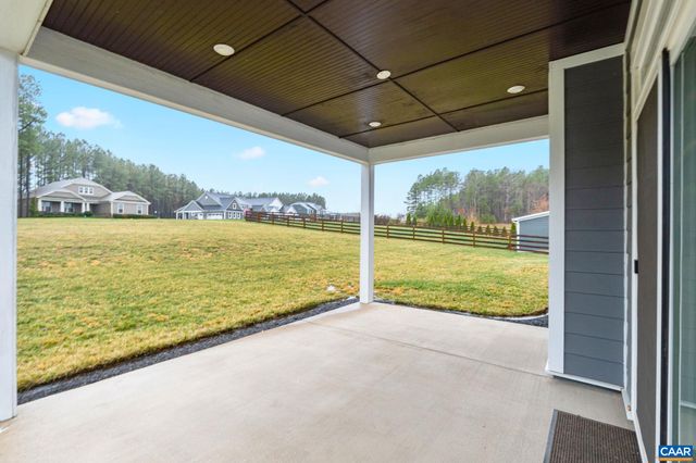 21 BLACKBERRY PL, Zion Crossroads, VA 22942