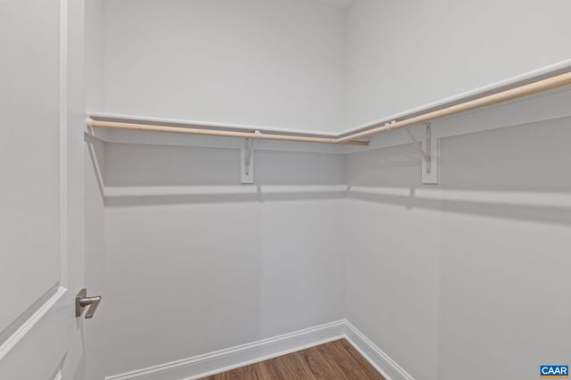 21 BLACKBERRY PL, Zion Crossroads, VA 22942