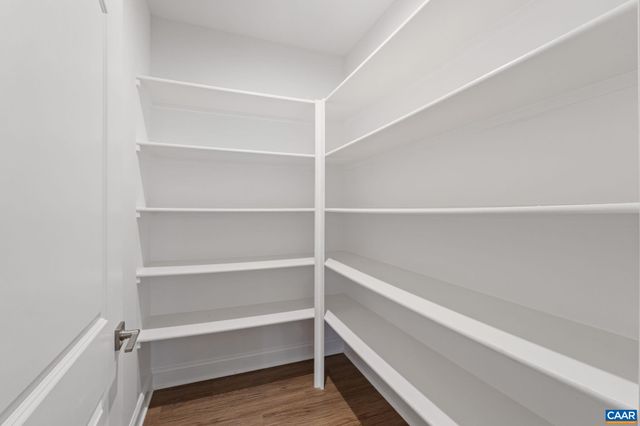 21 BLACKBERRY PL, Zion Crossroads, VA 22942