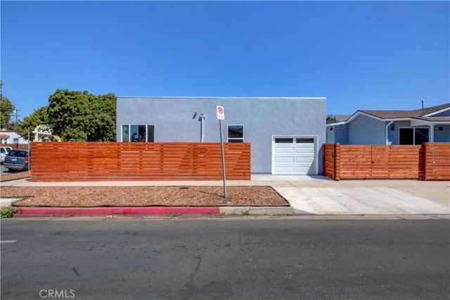 3626 S Cimarron Street, Los Angeles, CA 90018