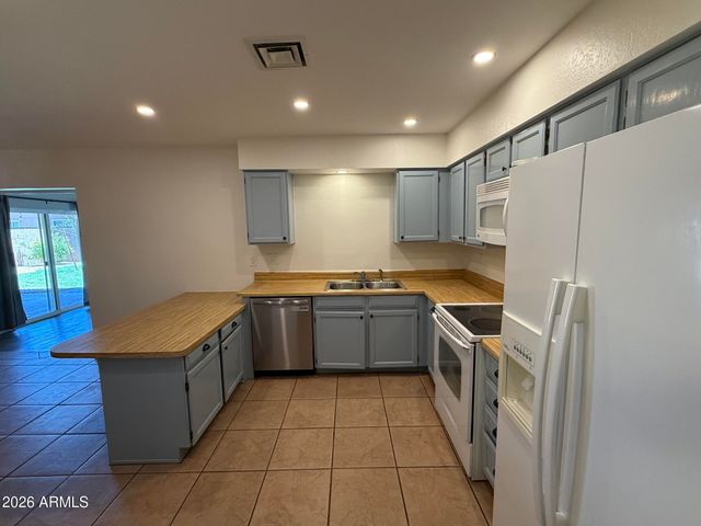 1407 W ROSAL Place, Chandler, AZ 85224