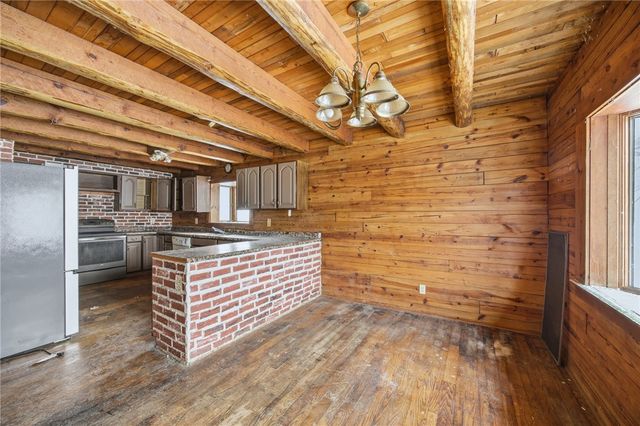 189 Denny Rd, Valencia Boro, PA 16059