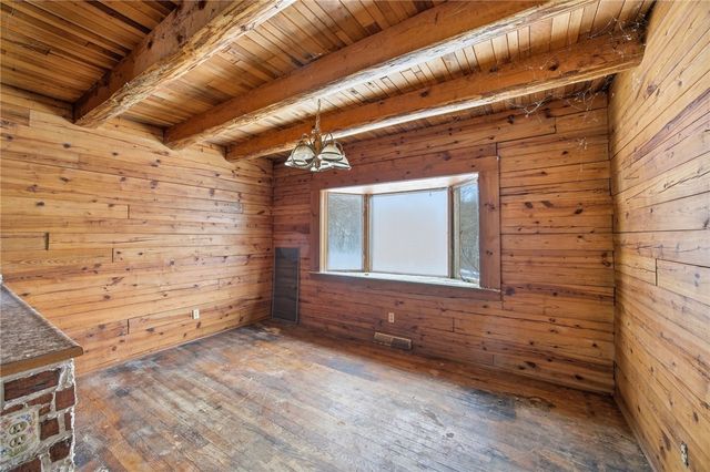 189 Denny Rd, Valencia Boro, PA 16059