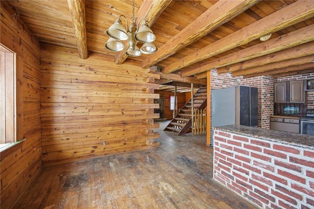 189 Denny Rd, Valencia Boro, PA 16059