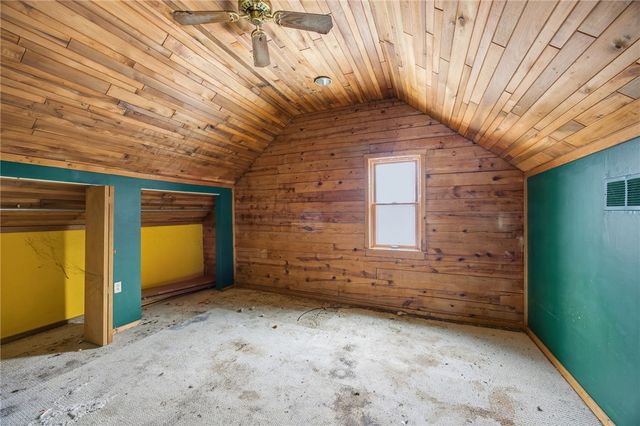 189 Denny Rd, Valencia Boro, PA 16059