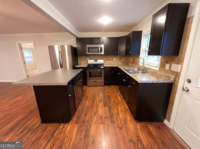 431 Cedarcrest Road, Dallas, GA 30132