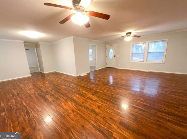 431 Cedarcrest Road, Dallas, GA 30132