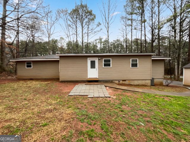 431 Cedarcrest Road, Dallas, GA 30132