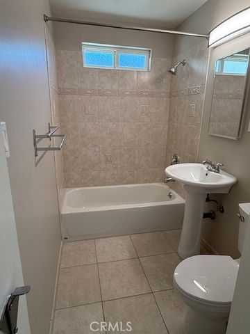 1342 B Opal, Mentone, CA 92359