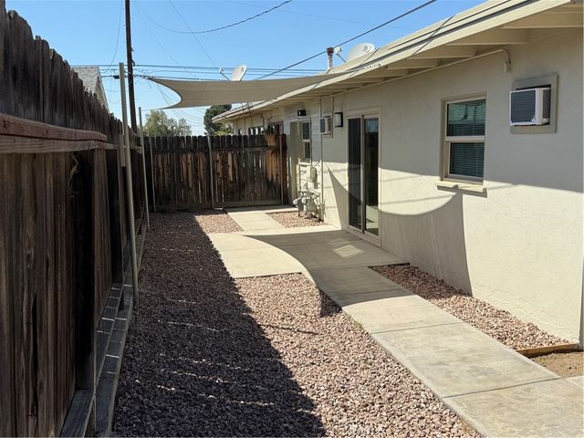 1342 B Opal, Mentone, CA 92359