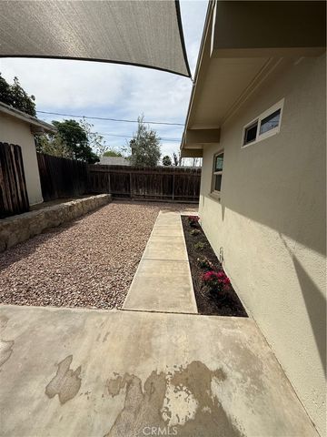 1342 B Opal, Mentone, CA 92359