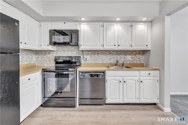 125 Warner Hill Road 40, Stratford, CT 06614