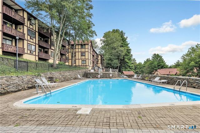 125 Warner Hill Road 40, Stratford, CT 06614