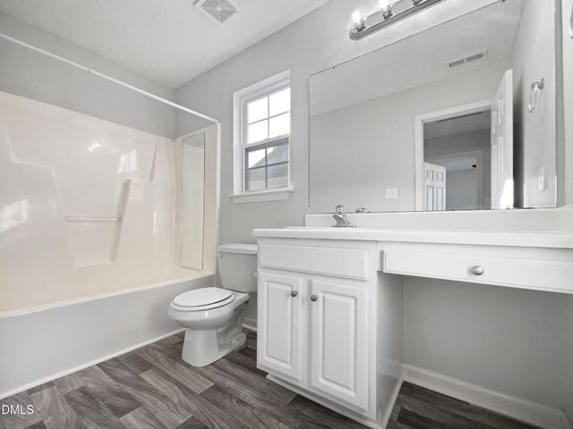 6836 Lakinsville Lane, Raleigh, NC 27610