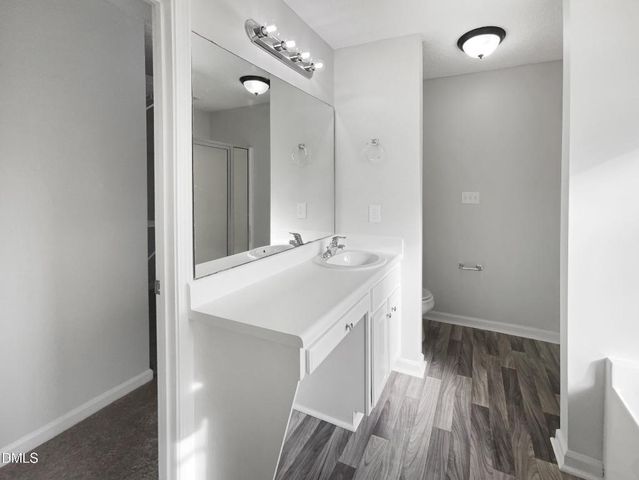 6836 Lakinsville Lane, Raleigh, NC 27610