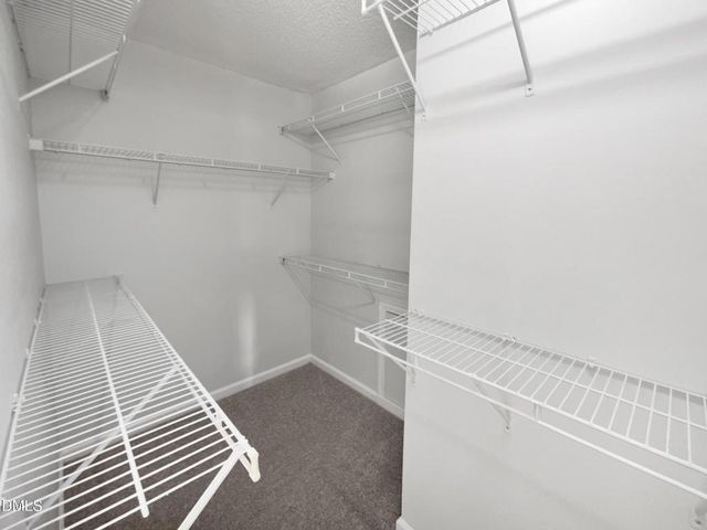 6836 Lakinsville Lane, Raleigh, NC 27610