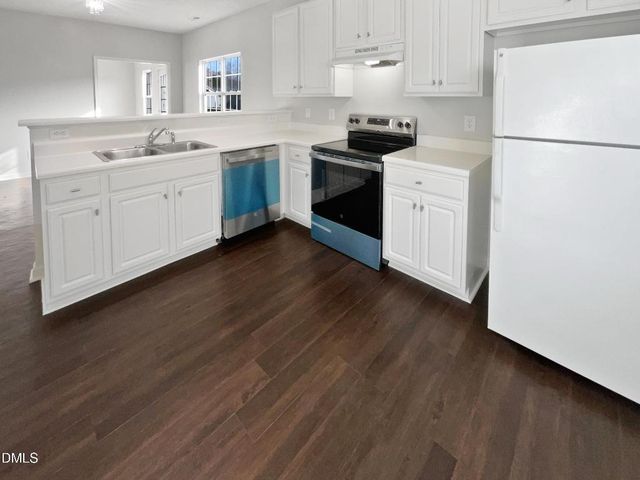 6836 Lakinsville Lane, Raleigh, NC 27610