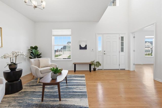 2752 Leo Mary Street, Fitchburg, WI 53711