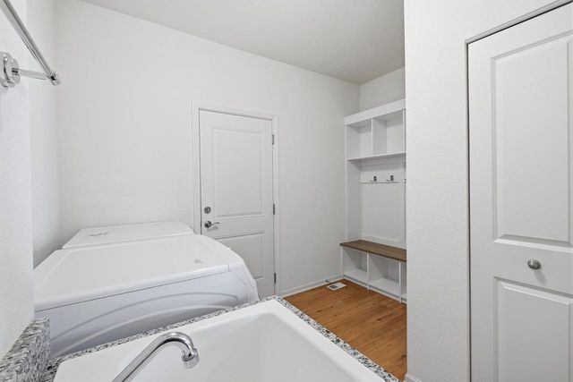 2752 Leo Mary Street, Fitchburg, WI 53711