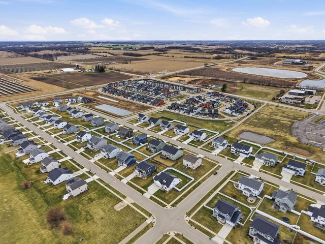 2752 Leo Mary Street, Fitchburg, WI 53711