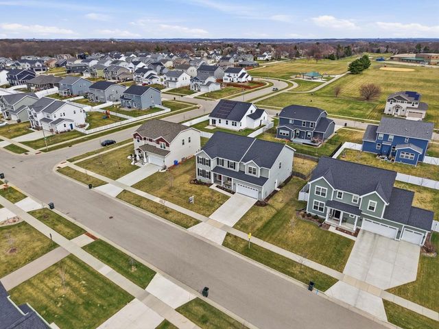 2752 Leo Mary Street, Fitchburg, WI 53711