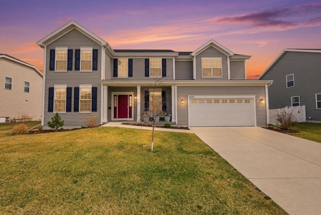 2752 Leo Mary Street, Fitchburg, WI 53711