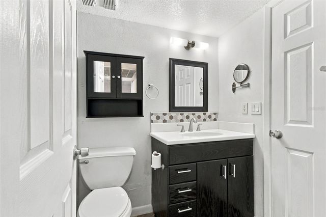 3036 EASTLAND BOULEVARD E105, Clearwater, FL 33761