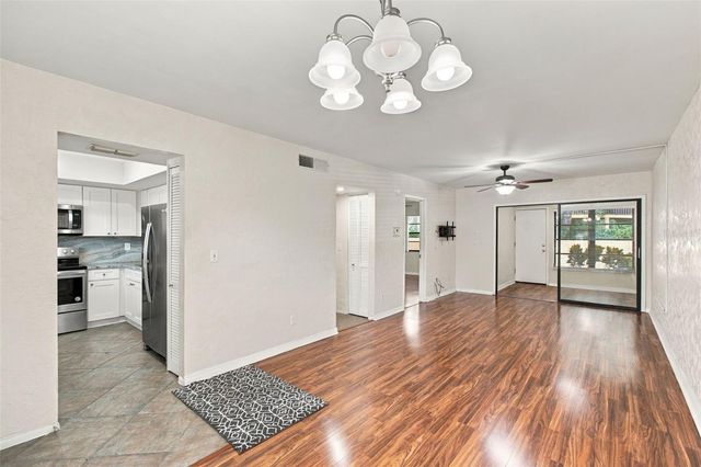 3036 EASTLAND BOULEVARD E105, Clearwater, FL 33761