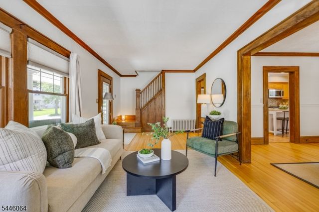 20 Lincoln Ave, Livingston Twp., NJ 07039