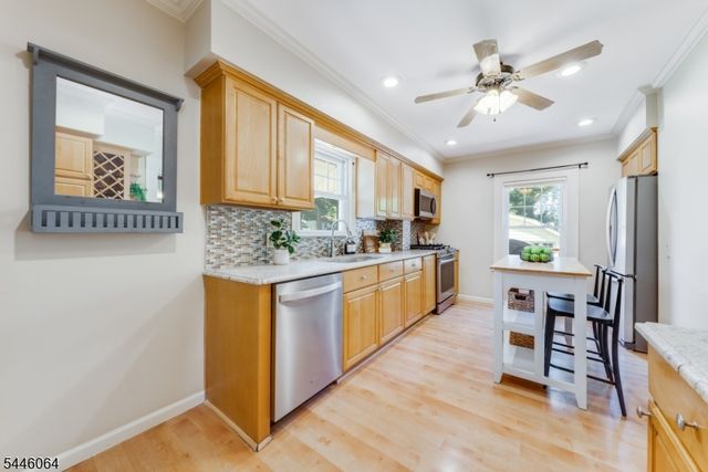 20 Lincoln Ave, Livingston Twp., NJ 07039
