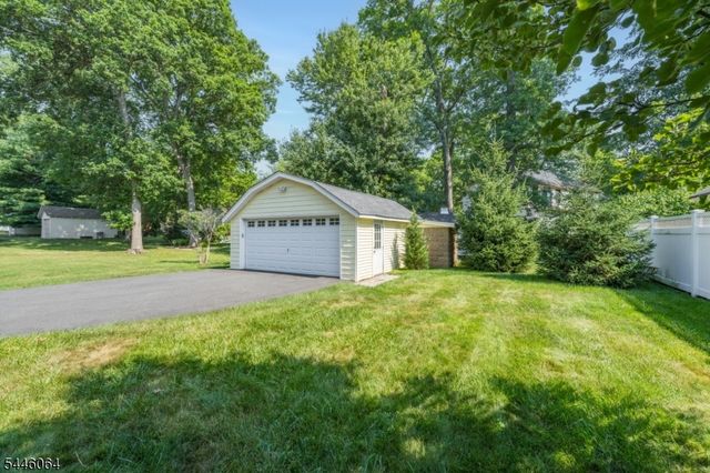 20 Lincoln Ave, Livingston Twp., NJ 07039