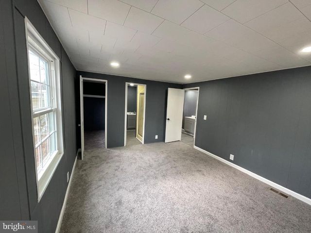 14731 NATIONAL DR, Chantilly, VA 20151