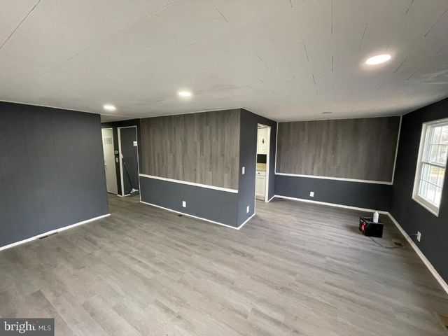 14731 NATIONAL DR, Chantilly, VA 20151