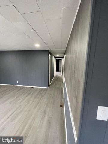 14731 NATIONAL DR, Chantilly, VA 20151