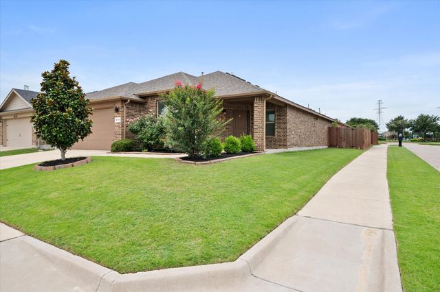 8333 Muddy Creek Drive, Fort Worth, TX 76131