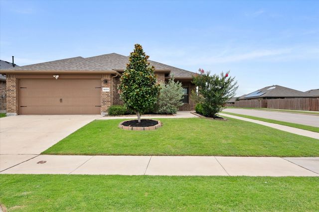 8333 Muddy Creek Drive, Fort Worth, TX 76131