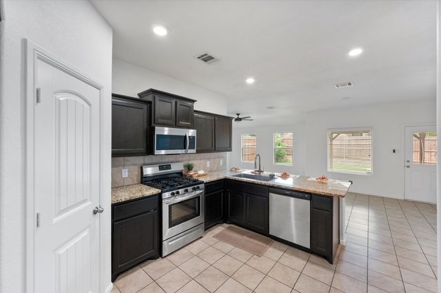 8333 Muddy Creek Drive, Fort Worth, TX 76131