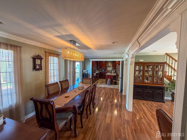 199 E Arthur Place, Iselin, NJ 08830