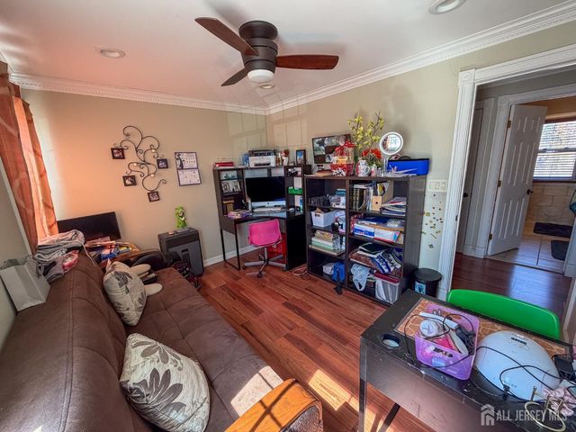 199 E Arthur Place, Iselin, NJ 08830